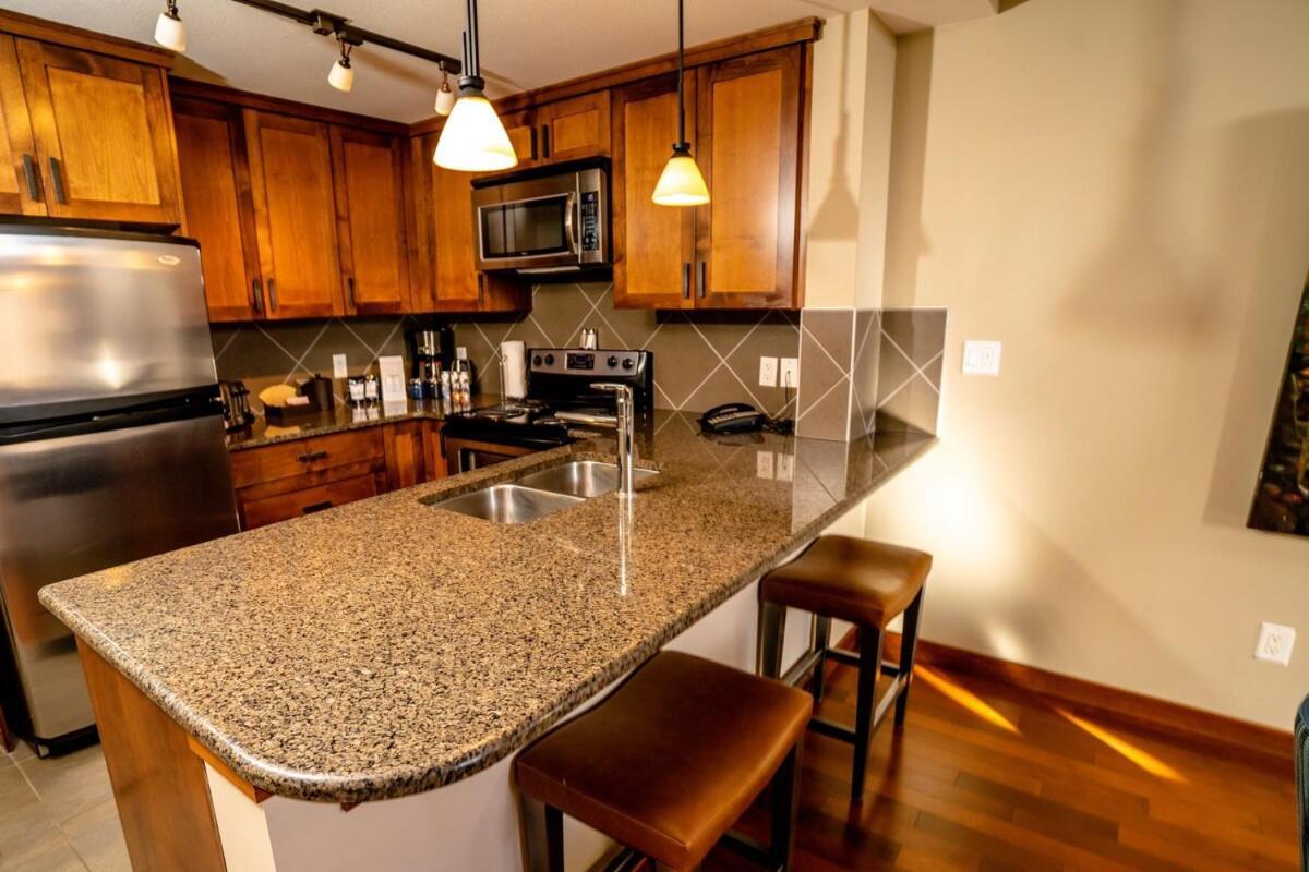 קאנמור The Raven Suite At Stoneridge Mountain Resort מראה חיצוני תמונה